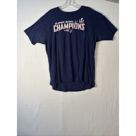 NFL New England Patriots Super Bowl LI 51 Champions T Shirt Size L Roster K1197 - Picture 1 of 10